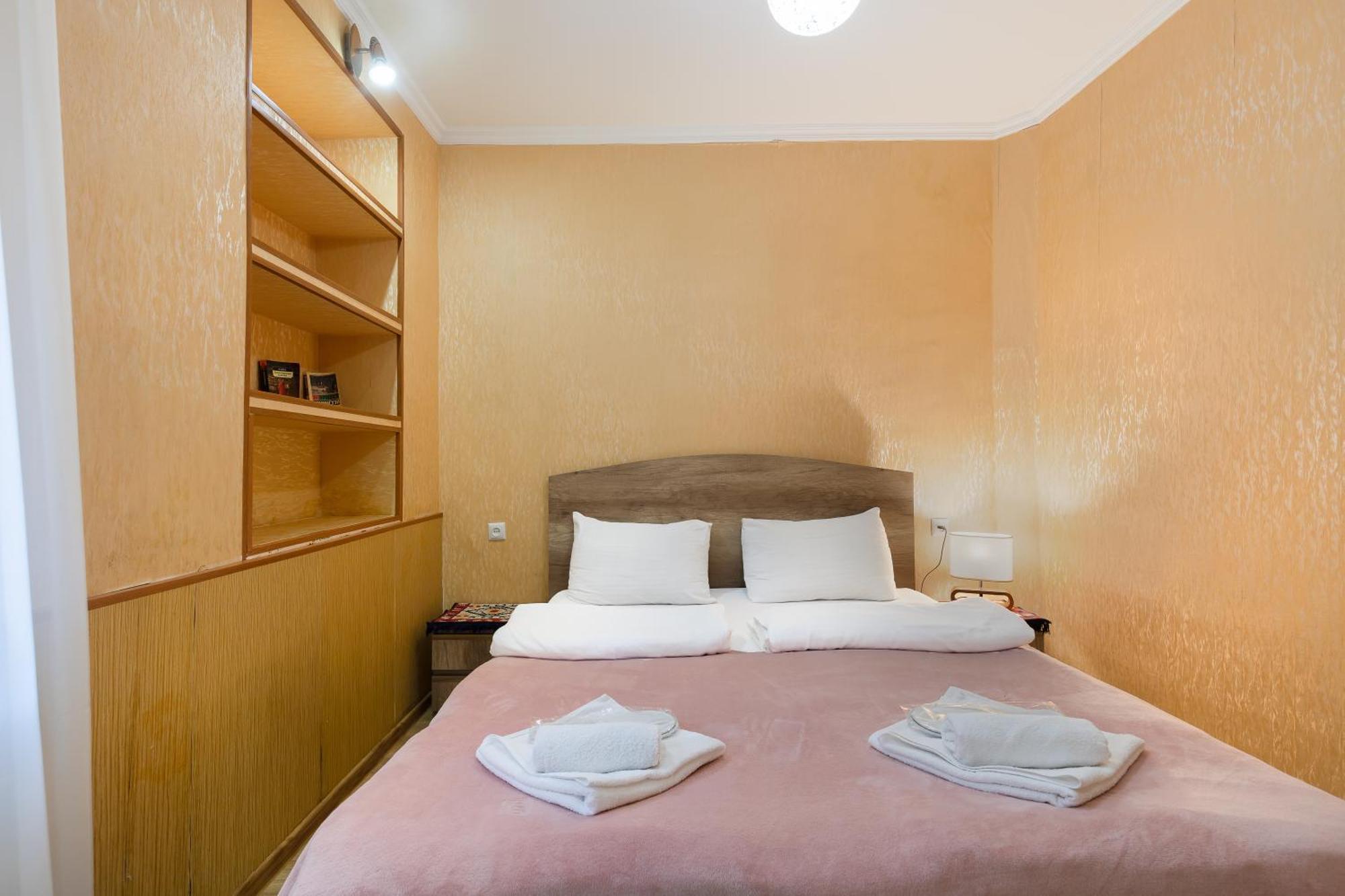 Apartments With Wine Cellar In Old Tbilisi Luaran gambar