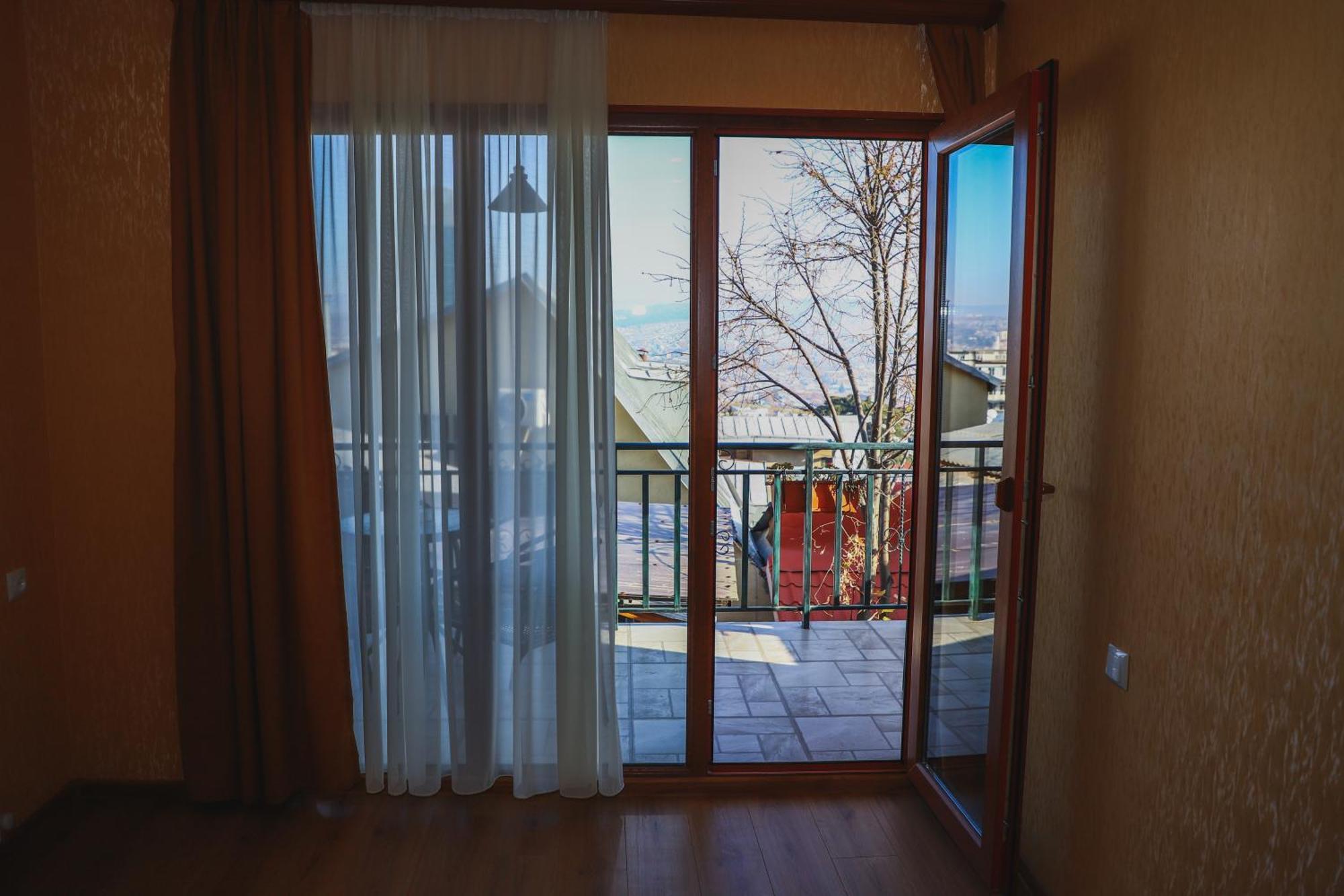 Apartments With Wine Cellar In Old Tbilisi Luaran gambar