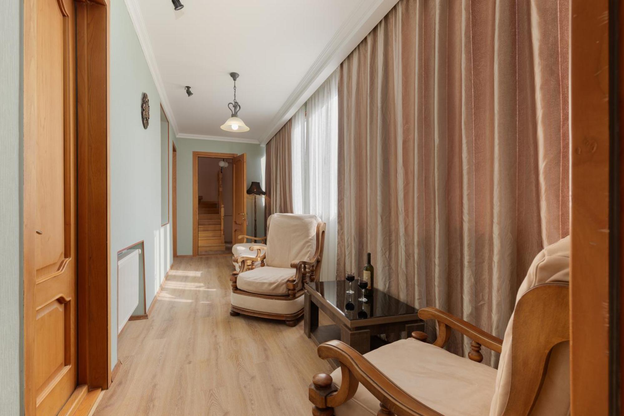 Apartments With Wine Cellar In Old Tbilisi Luaran gambar